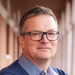 Jean, CEO de Marcel